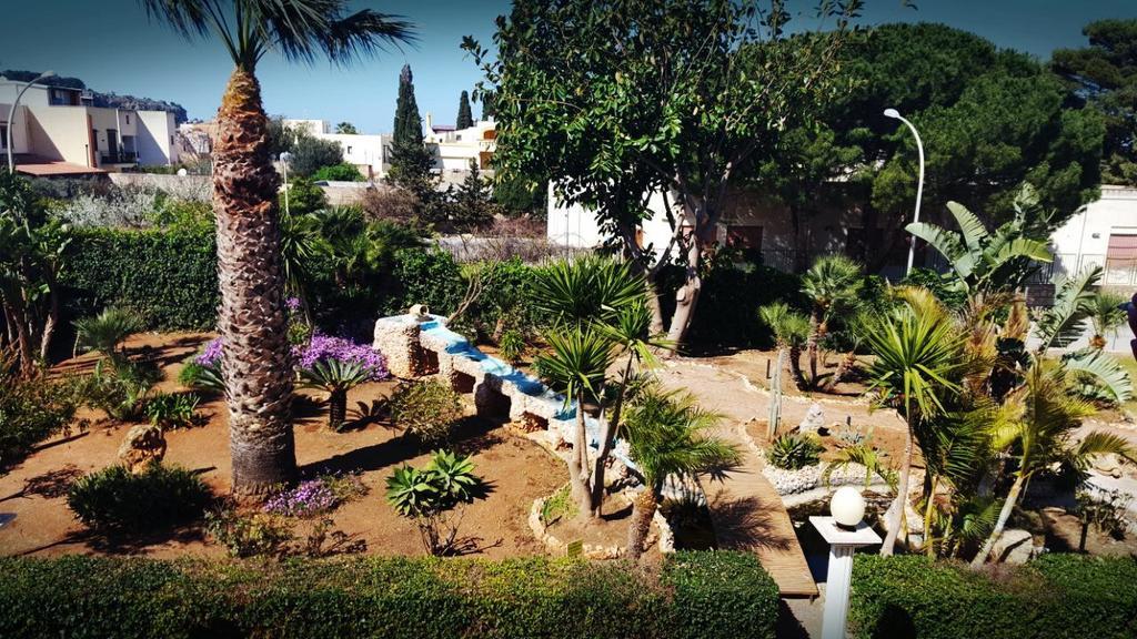 Le Palme Tropicali Apartman San Vito Lo Capo Kültér fotó