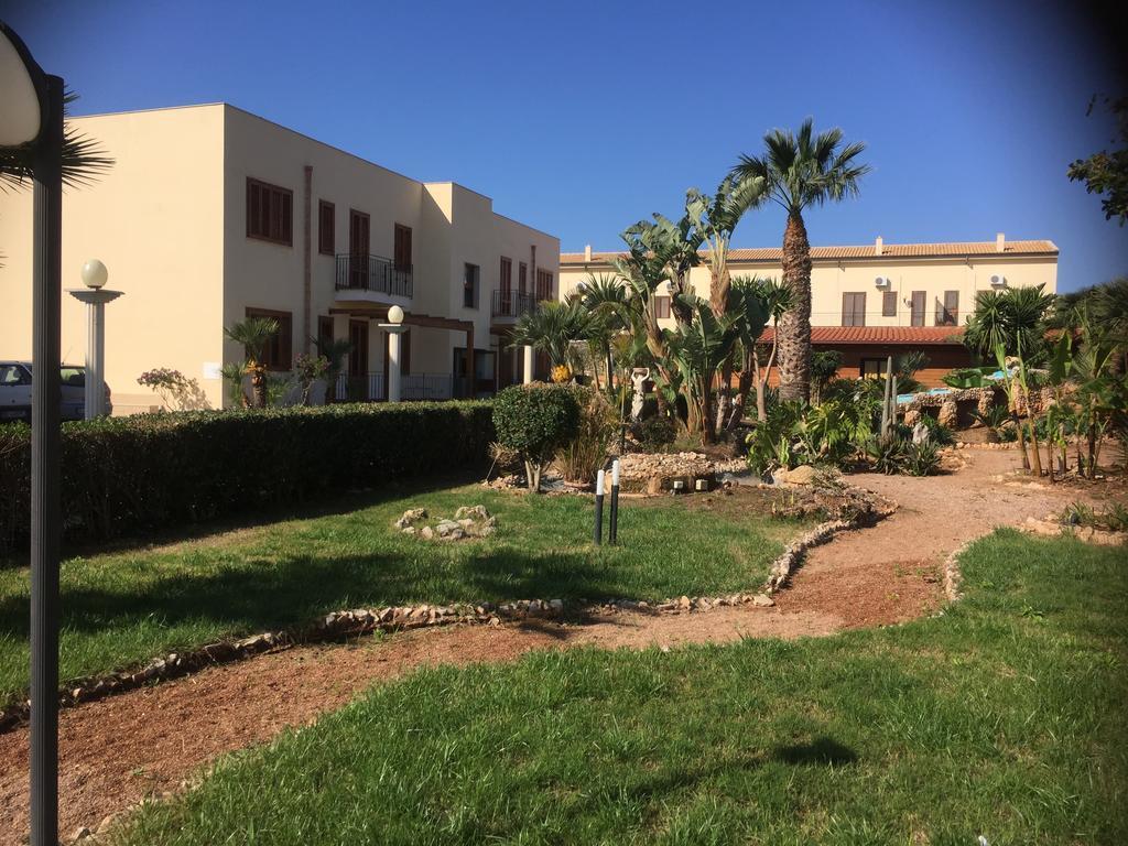 Le Palme Tropicali Apartman San Vito Lo Capo Kültér fotó